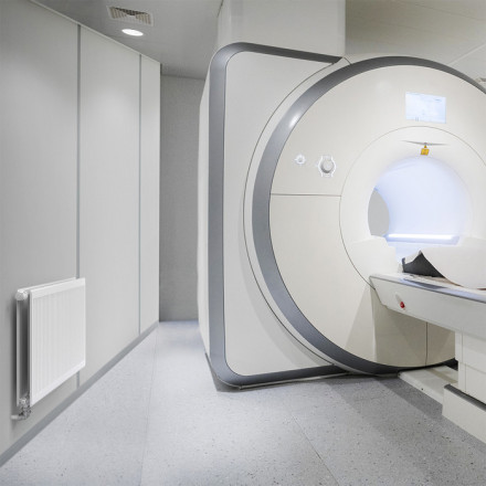 Стальной панельный радиатор Тип 20 Royal Thermo VENTIL HYGIENE VH20-450-1400 RAL9016