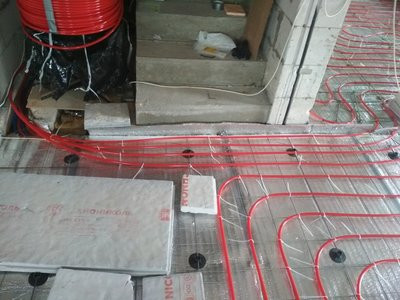 Труба сшитого полиэтилена 20 мм STOUT PEX-a 20х2,0 (бухта 520 метров) красная